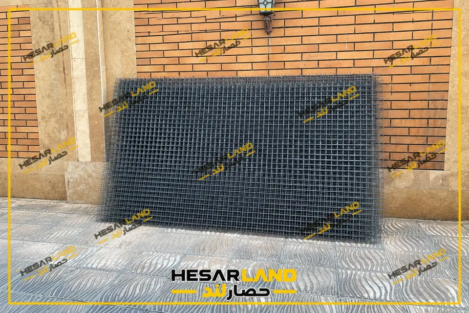 شیت توری پرسی مفتول سیاه آماده نصب