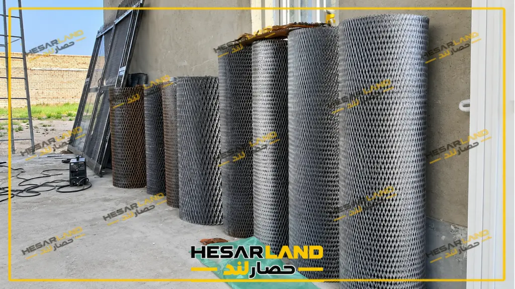 رول‌های توری لوزی در جنس‌ها و ابعاد مختلف